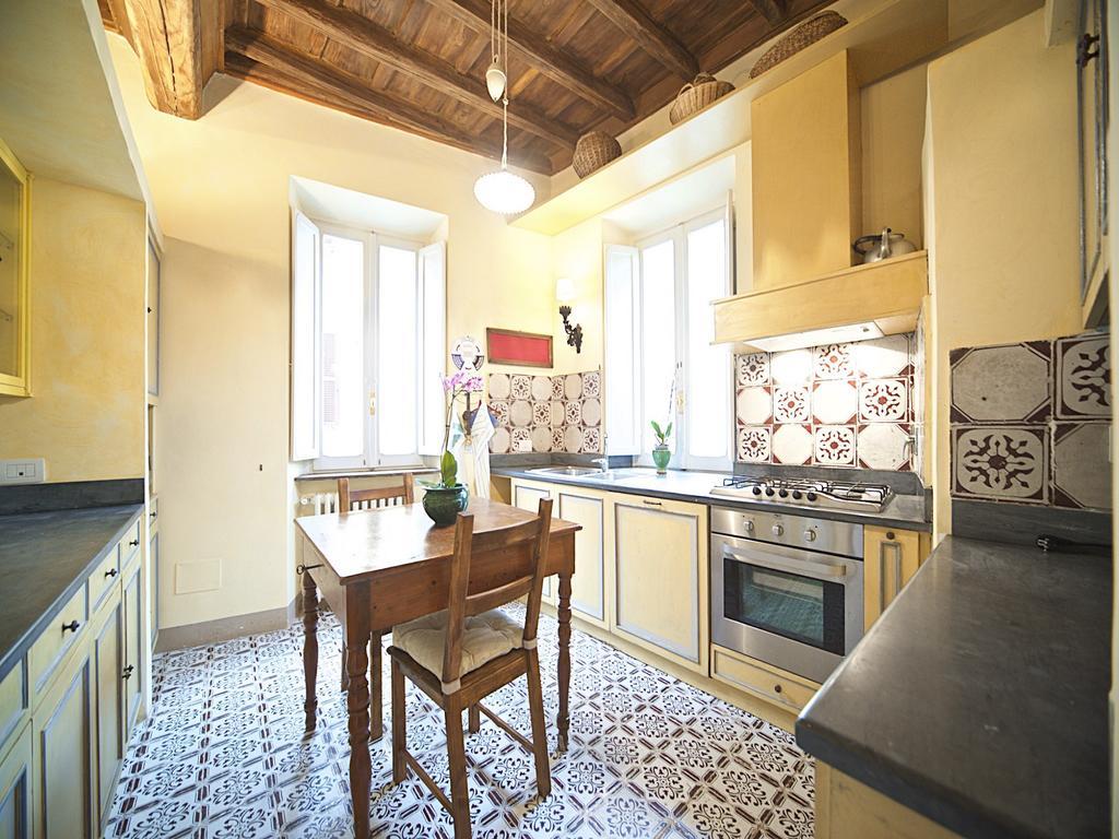 Charming Trastevere Apartment Rome Exterior photo